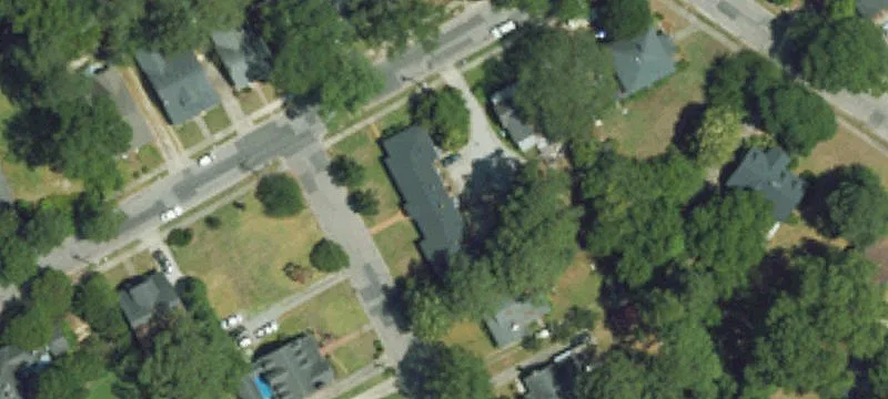 1126 Vance N St