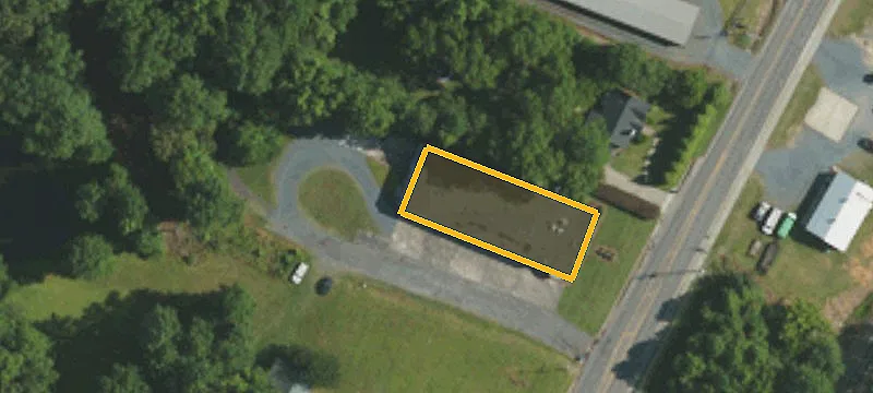 875 Main St