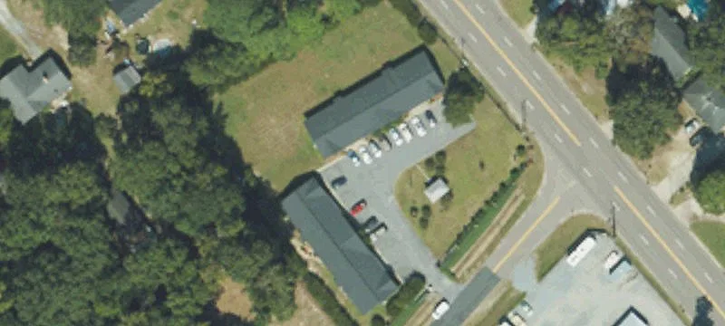 50 Riverside Rd