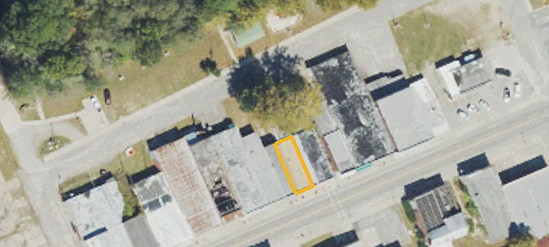 1126 Main St