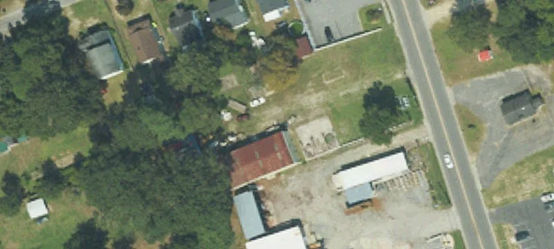 305 2nd St