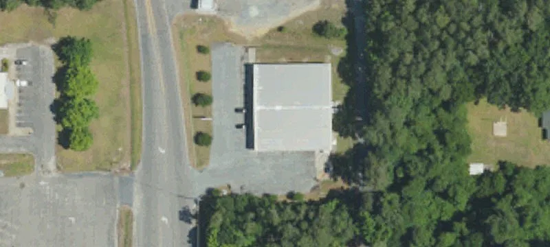 320 Main St