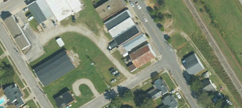 116 Commercial Ave