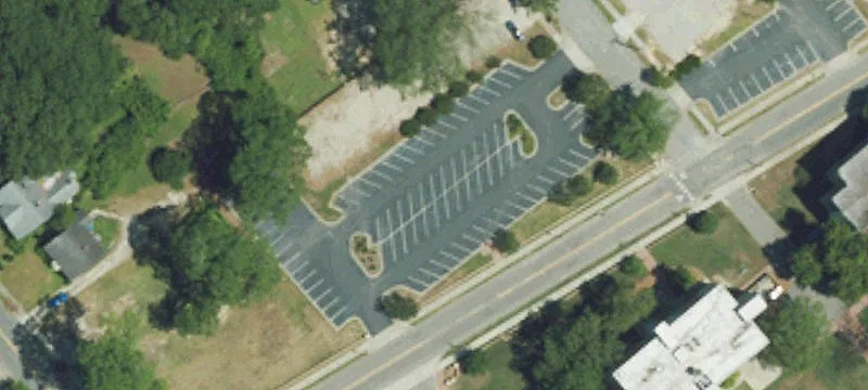 805 Lee N St