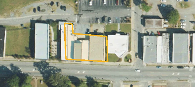 135 Main St