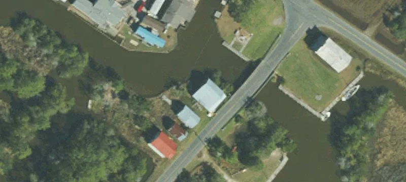 38 White Plns Rd