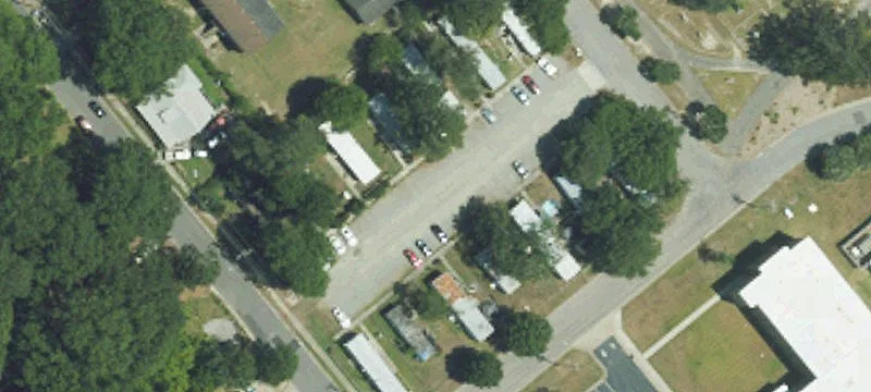 200 Gold NE St