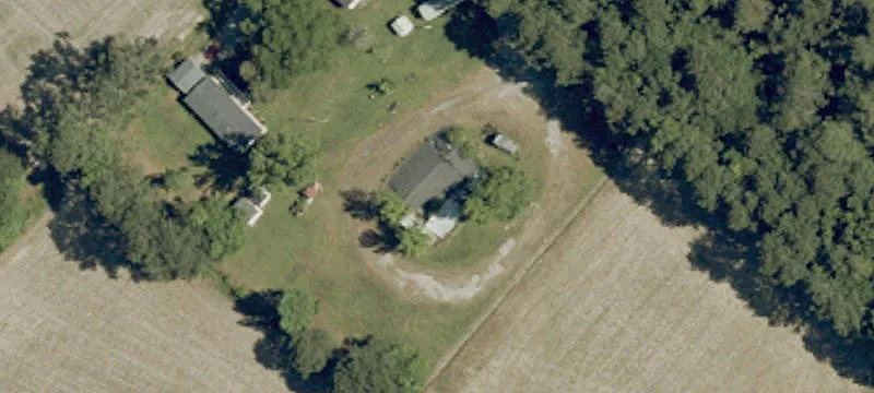 39 Ester Ave