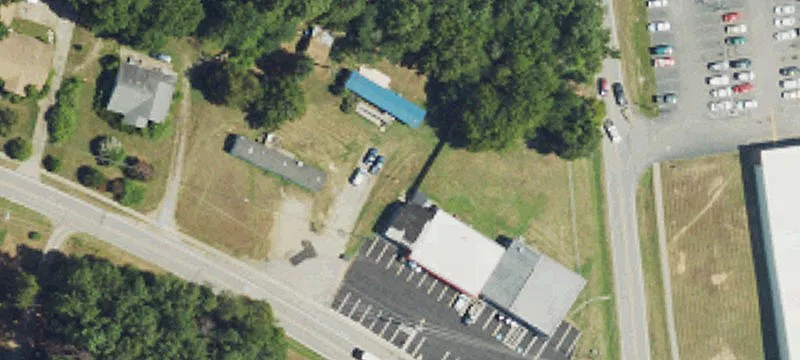 1320 Main St