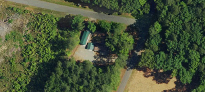 104 Holiday Dr