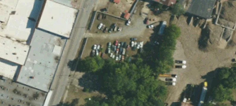 712 John St