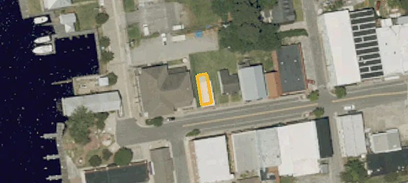206 Main St