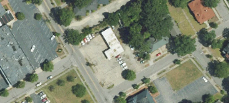 400 Nash NE St