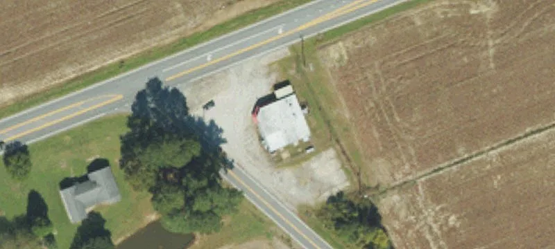 20028 Us Hwy 264th E