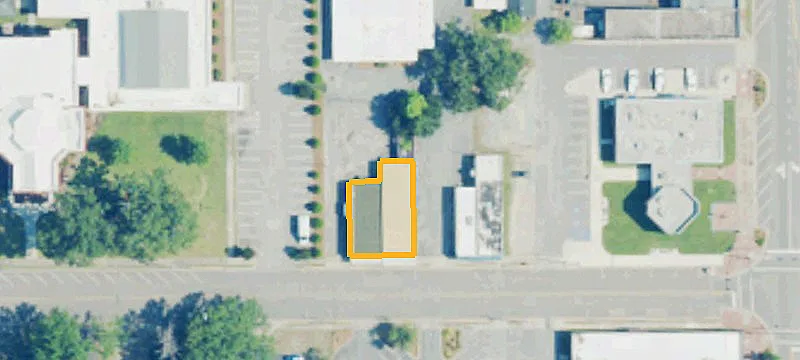 118 Edinborough Ave
