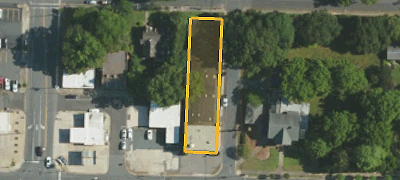 121 Main St