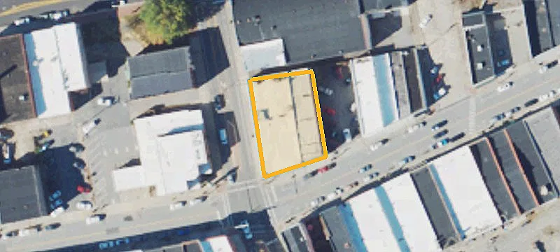 101 Main St