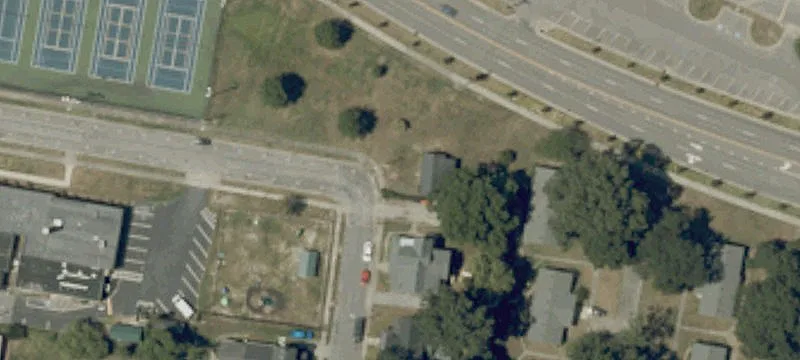 Colonial Ave
