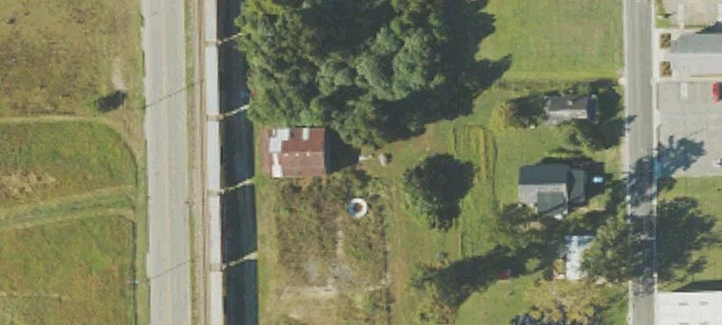 306 Railroad St