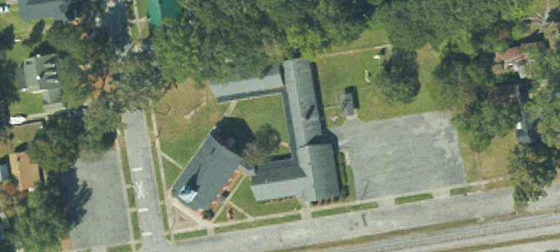 208 Railroad St N Outterbrid