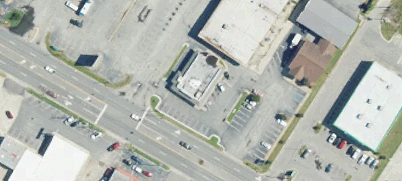 1371 Memorial E Dr