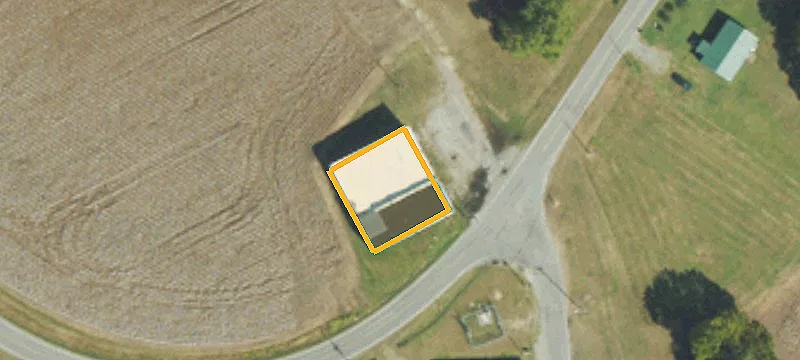 102 Oak Dr
