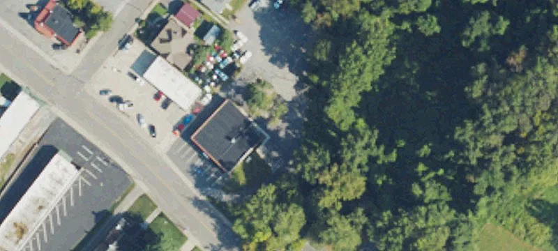 737 Main St