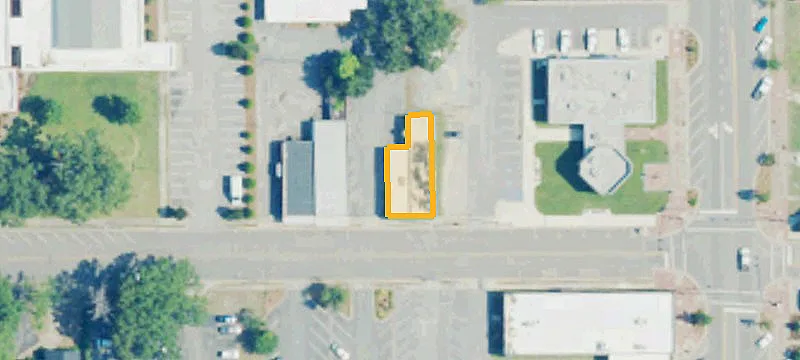 114 Edinborough Ave