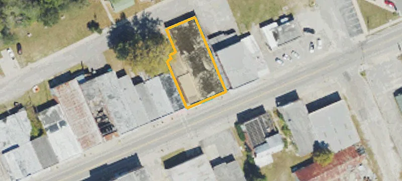 1112 Main St