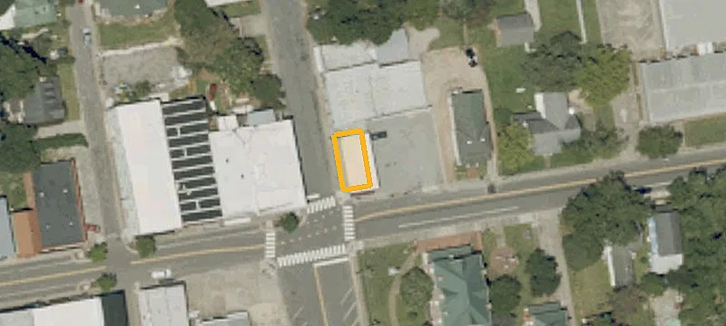 402 Main St