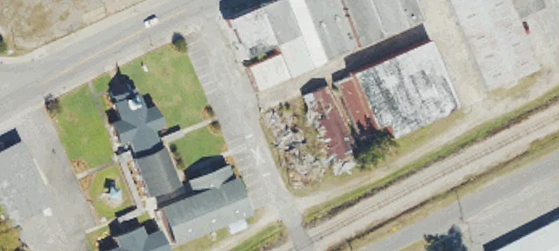 219 Riverside Dr