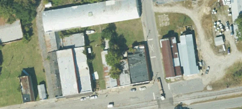 118 Railroad St