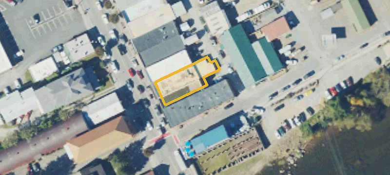 122 Everett St