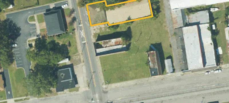 106 Main St