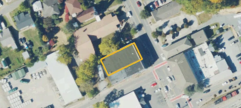 295 Everett St