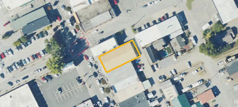 162 Everett St