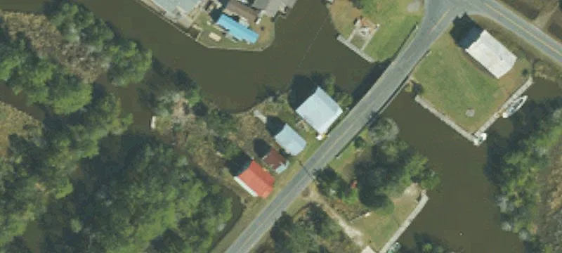 48 White Plns Rd
