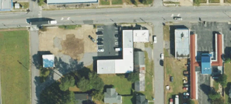 406 Main St