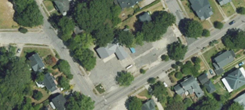 216 Raleigh Rd W Pkwy