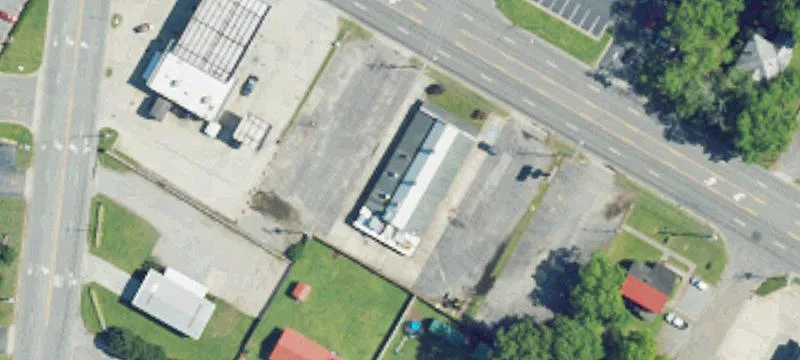 1100 Memorial E Dr
