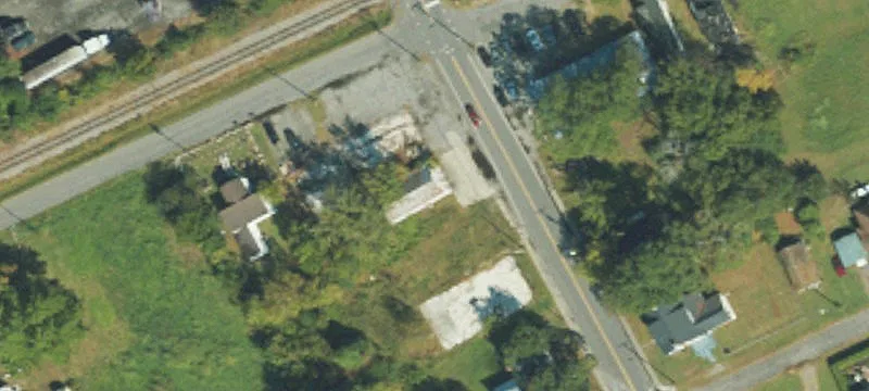 506 Commerce St