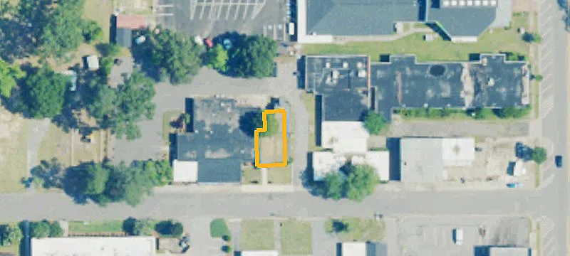 114 Campus Ave