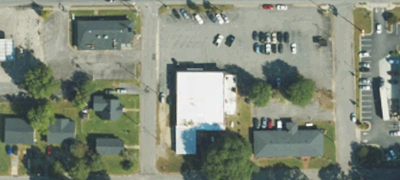 704 Main St