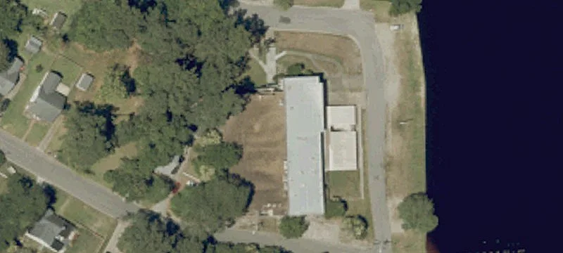 1221 Carolina Ave