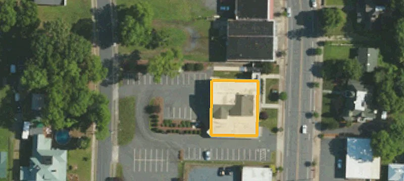 211 Main St