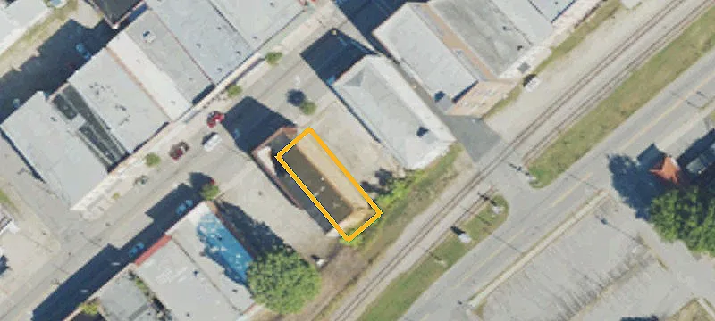 407 Garnett St