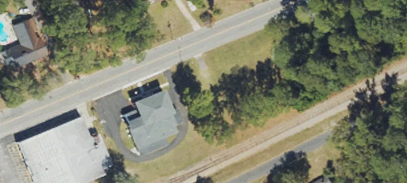 795 Main St
