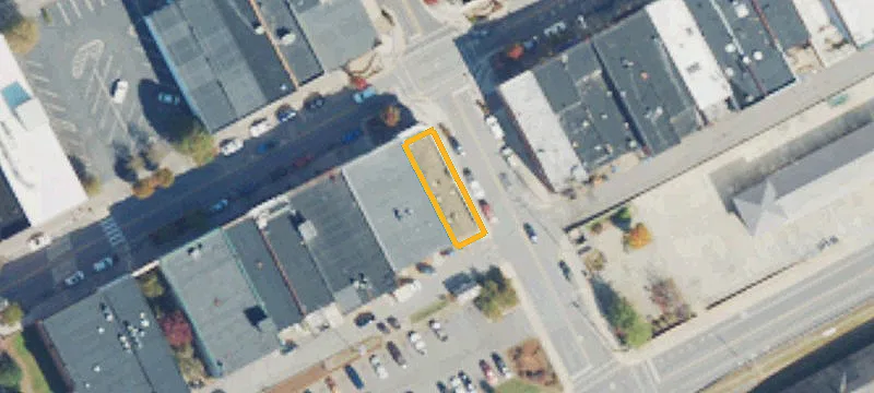 901 Main St