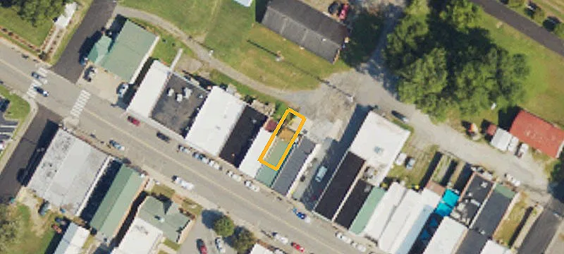 129 Main St