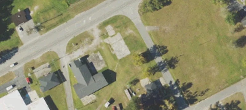 1000 5th St Near
